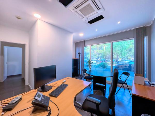 Vente Murs Local Professionnel Bureaux et Commerce 8 pièces Bastia Centre Ville