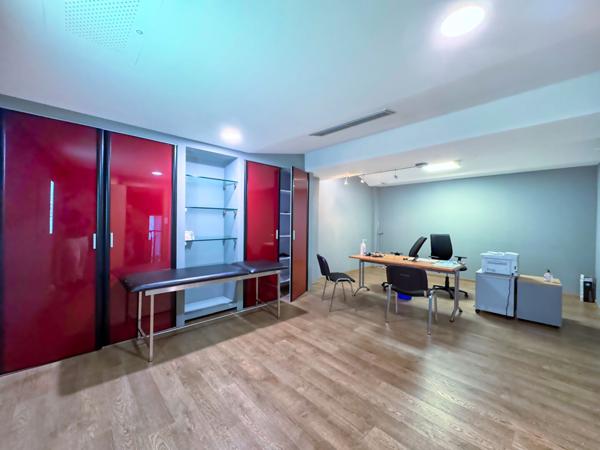 Vente Murs Local Professionnel Bureaux et Commerce 8 pièces Bastia Centre Ville