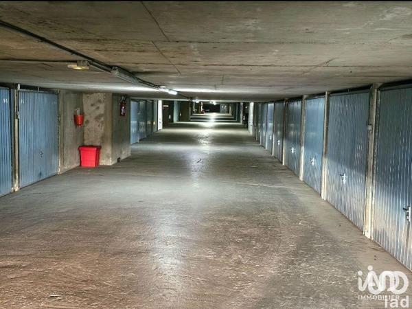 Location parking 9 m² Vincennes