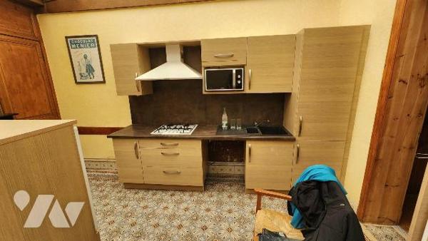 ROSENDAEL CENTRE

MAISON A RENOVER
Maison de Maître avec carrelage d'époque et beaux planche...