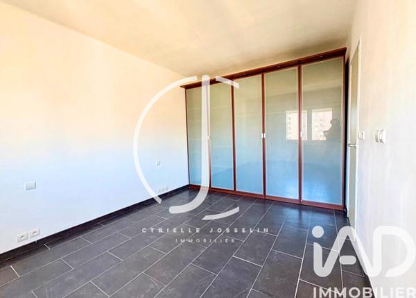 Appartement à vendre 4 pièces 79 m² Toulon