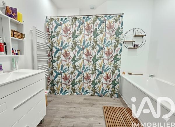 Maison à vendre 8 pièces 220 m² Marennes-Hiers-Brouage