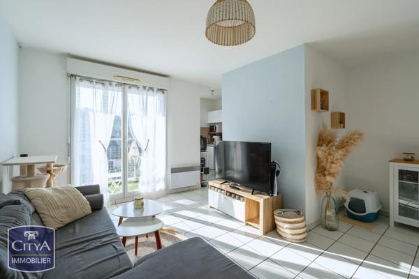 Appartement à vendre 2 pièces 49.31m² Allonnes (72700)
