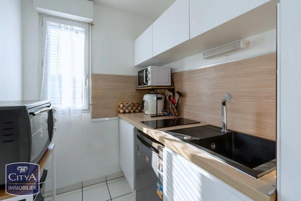 Appartement à vendre 2 pièces 49.31m² Allonnes (72700)