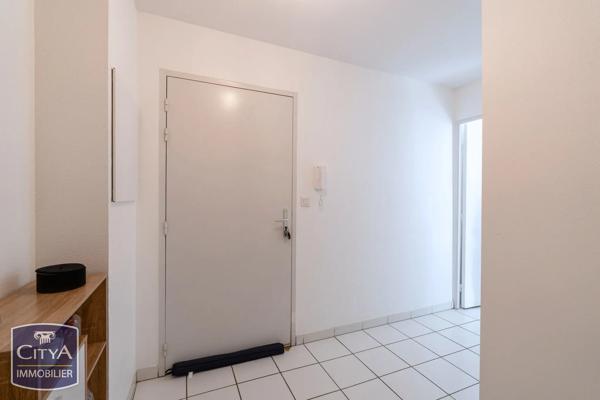 Appartement à vendre 2 pièces 49.31m² Allonnes (72700)