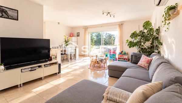 MAISON DE 2017 SUR TERRAIN DE PLUS DE 1 000m2