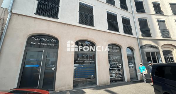 Location Local commercial 1 pièce 70 m² - Vienne 38200