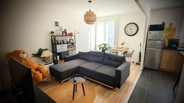 T2 meublé avec balcon, garage et cellier – Aucun travaux, prêt à vivre