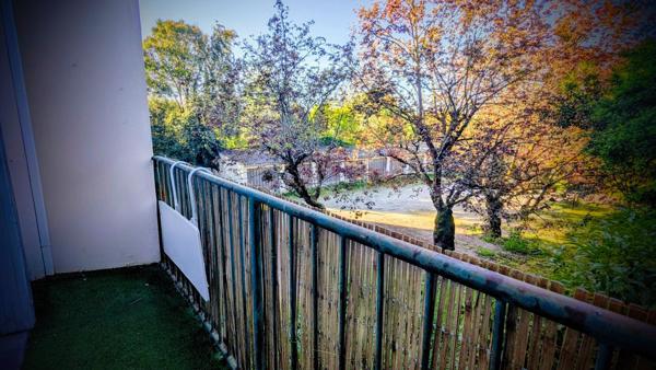 T2 meublé avec balcon, garage et cellier – Aucun travaux, prêt à vivre