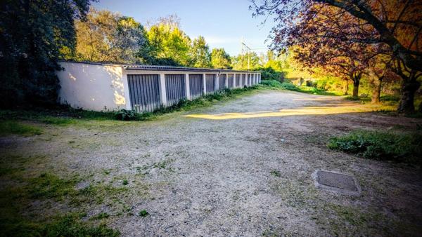 T2 meublé avec balcon, garage et cellier – Aucun travaux, prêt à vivre