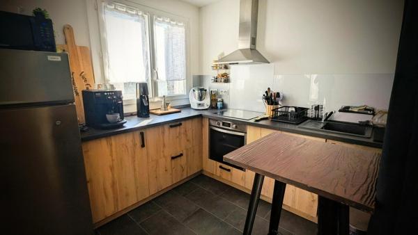 T2 meublé avec balcon, garage et cellier – Aucun travaux, prêt à vivre