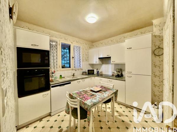 Maison à vendre 4 pièces 117 m² Tassin-la-Demi-Lune