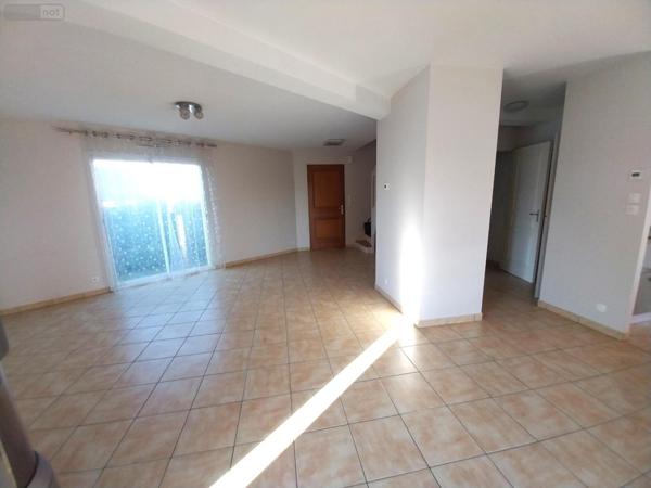 Pavillon à louer à Andouillé en Mayenne (53240), ref : 53090-944