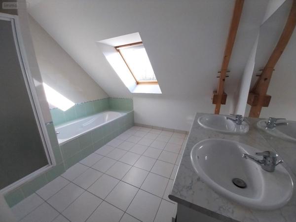 Pavillon à louer à Andouillé en Mayenne (53240), ref : 53090-944