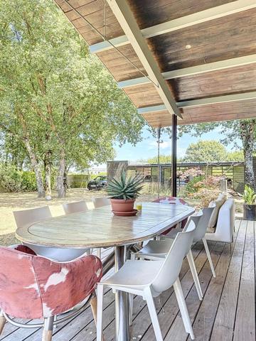 SAINT-LYS - Maison d’architecte 208 m2, baignée de lumière dans un cadre verdoyant