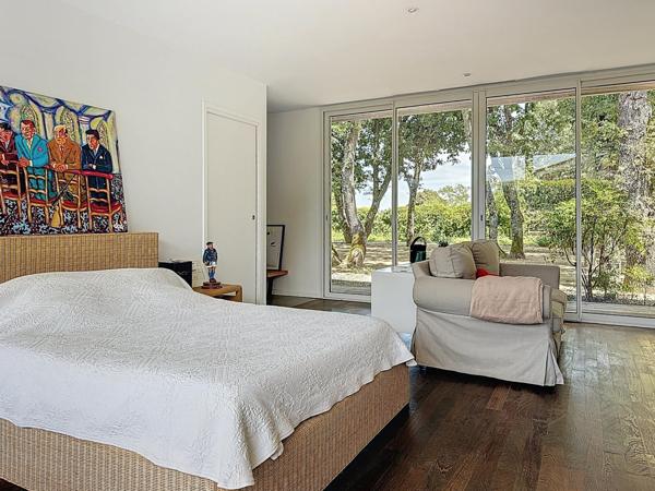 SAINT-LYS - Maison d’architecte 208 m2, baignée de lumière dans un cadre verdoyant