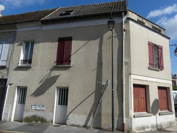 Immeuble à vendre    4 pièces • 90 m2 Coulommiers