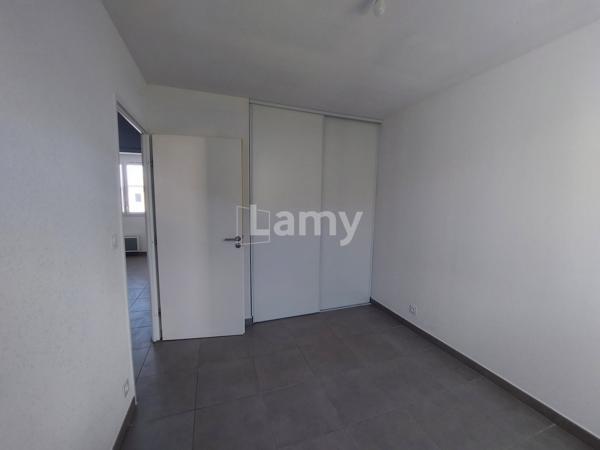 Maison/villa · Location Nimes (30900) 4 pièces · 79m²