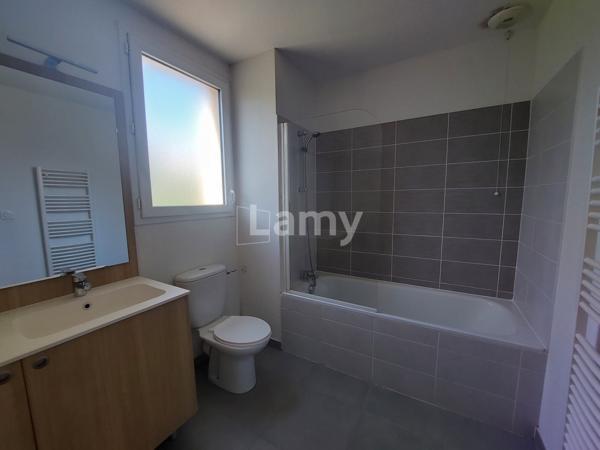 Maison/villa · Location Nimes (30900) 4 pièces · 79m²