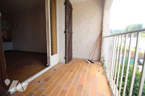 Studio à la vente de 24m2 (VUE MER) au sein d'une Résidence sécurisée à Saint-Cyr-Sur-Mer (Madrague)