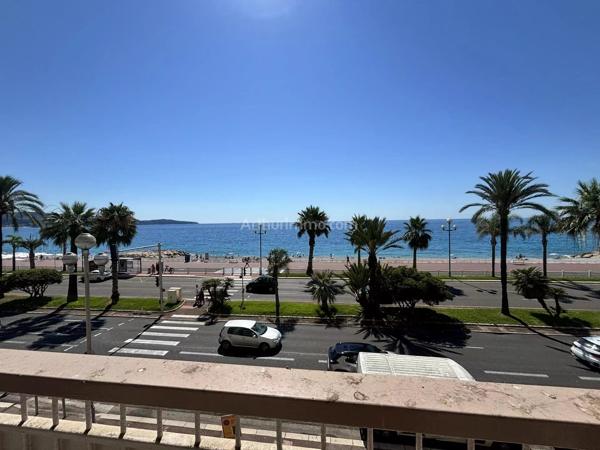 Vente                                                      Appartement
                        
                     1 pièces                      33 m2                     à Nice