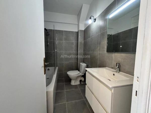Vente                                                      Appartement
                        
                     1 pièces                      33 m2                     à Nice