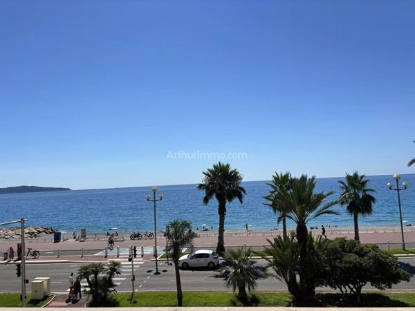 Vente                                                      Appartement
                        
                     1 pièces                      33 m2                     à Nice