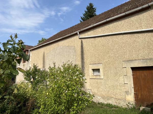 Maison à vendre |  Châteaumeillant |  11 pièces | 165 m²