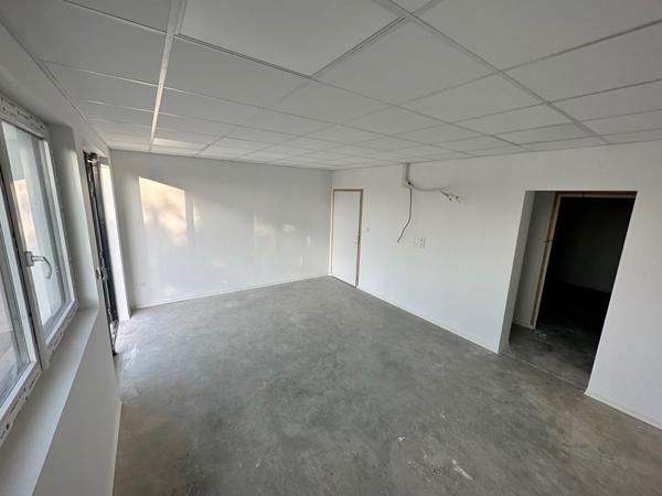 Local commercial neuf 220 m2