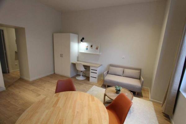 Appartement 2 pièces                                        - 44000 Nantes - VIARME Réf : 11182