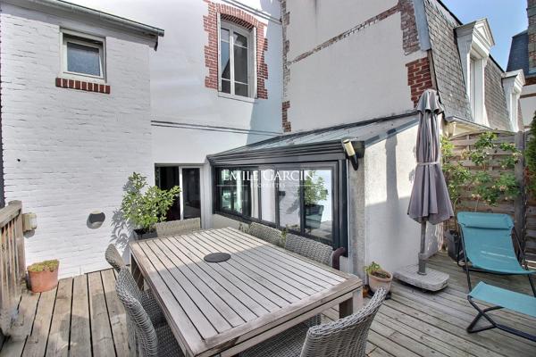 A vendre - Deauville - Maison Anglo Normande - Parking - Terrasse