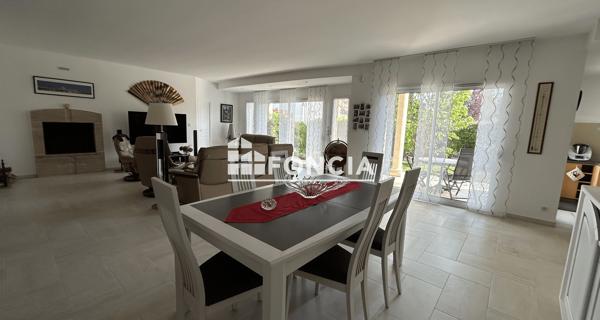 À vendre Maison 6 pièces 192 m² - Chartres 28000