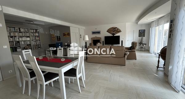 À vendre Maison 6 pièces 192 m² - Chartres 28000