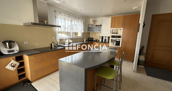 À vendre Maison 6 pièces 192 m² - Chartres 28000