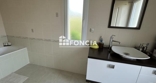 À vendre Maison 6 pièces 192 m² - Chartres 28000
