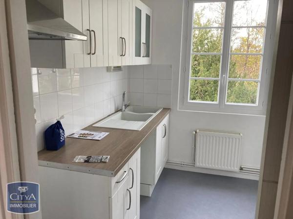 Appartement à louer 2 pièces 56.6m² Châlons-en-Champagne (51000)