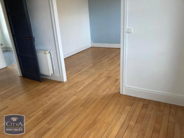 Appartement à louer 2 pièces 56.6m² Châlons-en-Champagne (51000)