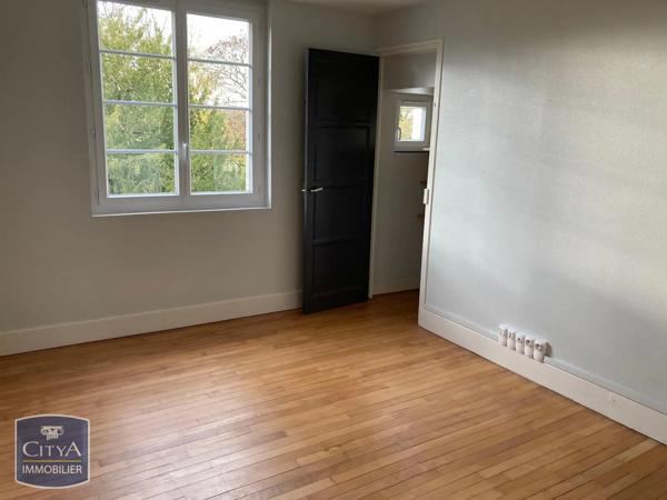 Appartement à louer 2 pièces 56.6m² Châlons-en-Champagne (51000)