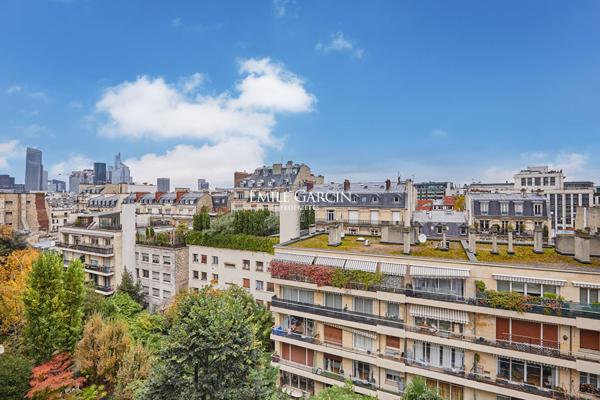A vendre- Appartement avec terrasse - 90 m² - deux chambres -Neuilly sur Seine
