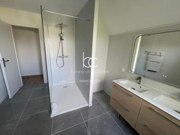 AMBON Maison 6 pièces 157 m²
