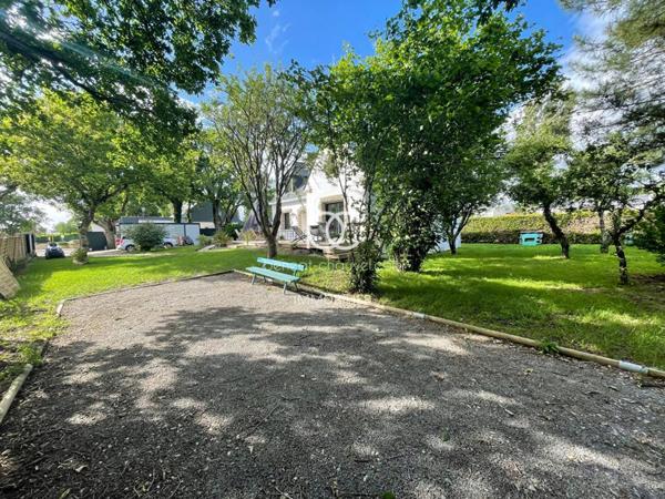 AMBON Maison 6 pièces 157 m²