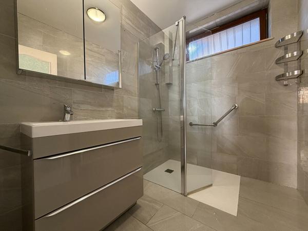 Maison - 6 pièces - 117 m²