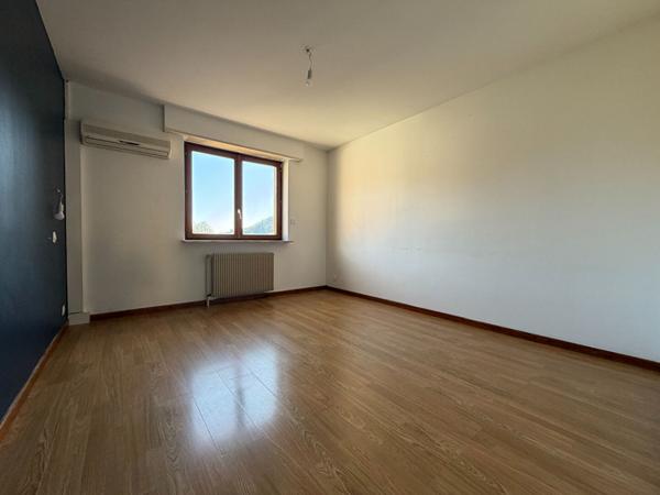 Maison - 6 pièces - 117 m²