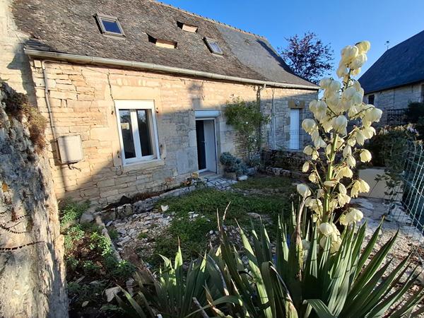 A LOUER - maison F3 meublée - NESPOULS.