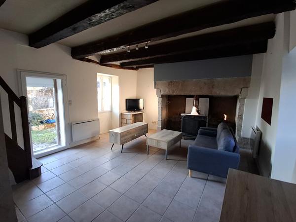 A LOUER - maison F3 meublée - NESPOULS.