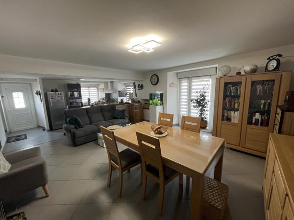 Maison
         5 pièces
        - 139 m² 179 000 € *