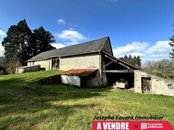 Grange de 192 m² à rénover avec  terrain 14 260 m²  à Treignac