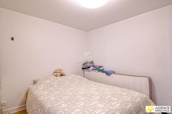 "VERSAILLES NOTRE-DAME" 5 PIÈCES MEUBLÉ - 95.36 M² - BALCON PLEIN SUD Loyer 2 490 €/mois charges comprises **  - Référence  8786