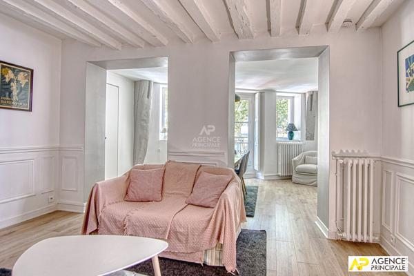 "VERSAILLES NOTRE-DAME" 5 PIÈCES MEUBLÉ - 95.36 M² - BALCON PLEIN SUD Loyer 2 490 €/mois charges comprises **  - Référence  8786