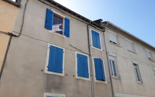 Immeuble à vendre    7 pièces •  Nay